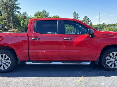 Used 2020 Chevrolet Silverado 1500 Custom w/ Custom Value Package RWD image 5