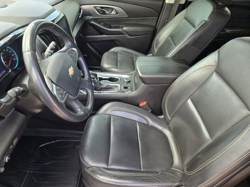 Used 2021 Chevrolet Traverse Premier image 14