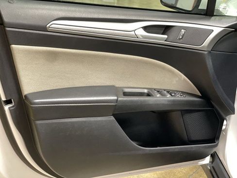 Used 2020 Ford Fusion S image 12