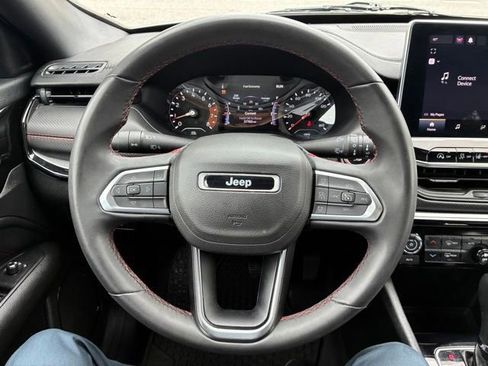 Used 2023 Jeep Compass Trailhawk AWD/4WD image 19