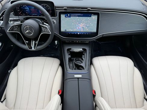 New 2026 Mercedes-Benz E 350 4MATIC Sedan image 15