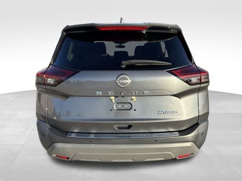 Used 2023 Nissan Rogue SV image 4
