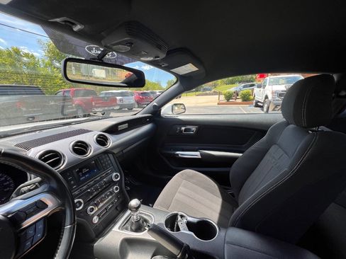 Used 2018 Ford Mustang GT RWD image 26