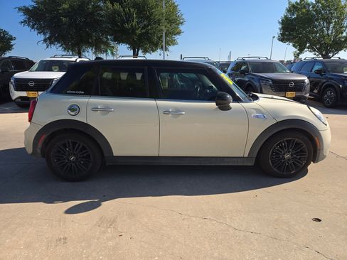 Used 2019 MINI Cooper S w/ Premium Package FWD image 2