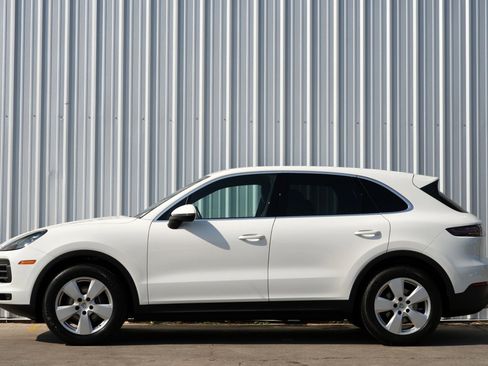 Used 2020 Porsche Cayenne image 9