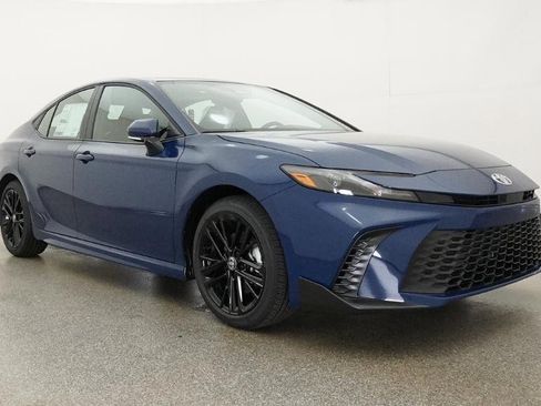 New 2026 Toyota Camry SE image 7