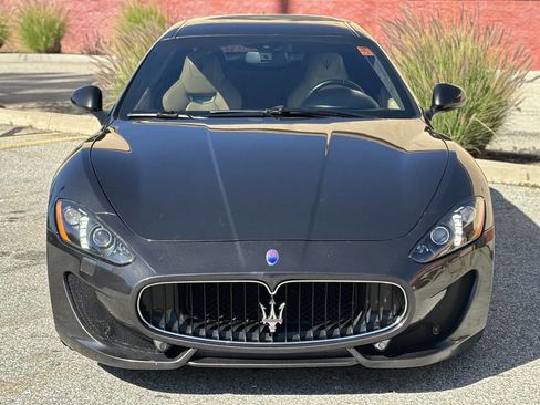 Used 2014 Maserati GranTurismo Sport image 2