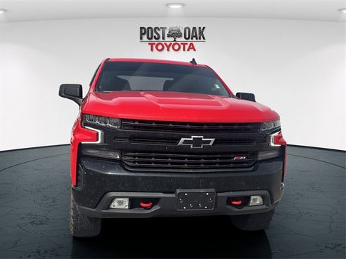 Used 2021 Chevrolet Silverado 1500 LT Trail Boss w/ LPO, Dark Essentials Package image 2