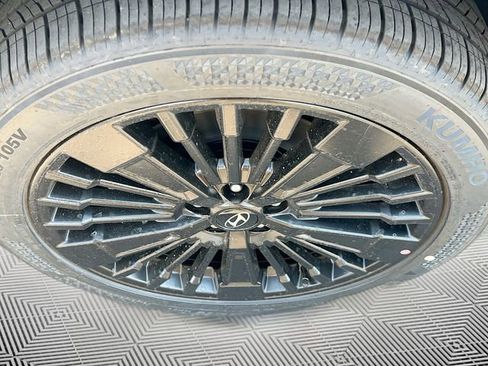 New 2025 Hyundai Santa Fe Calligraphy AWD/4WD image 18