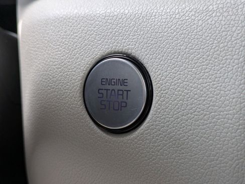 Certified 2023 Kia Sorento SX FWD image 31