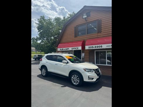 Used 2017 Nissan Rogue SV AWD/4WD image 1