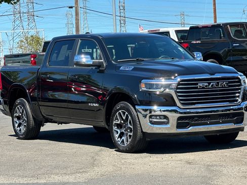 Used 2025 RAM 1500 Laramie image 2