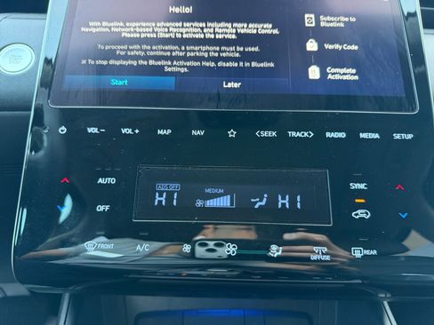 Certified 2023 Hyundai Tucson Limited w/ Cargo Package image 12