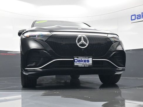 Used 2023 Mercedes-Benz EQS 580 4MATIC SUV image 41