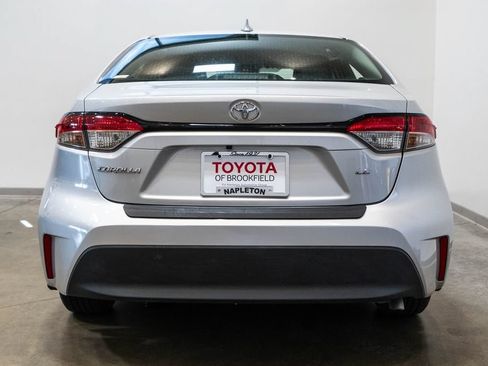Used 2024 Toyota Corolla LE FWD image 8