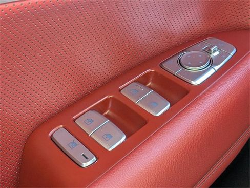 Used 2024 Genesis G70 3.3T Advanced image 19