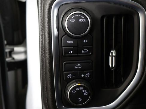 Used 2022 Chevrolet Silverado 1500 LT AWD/4WD image 36