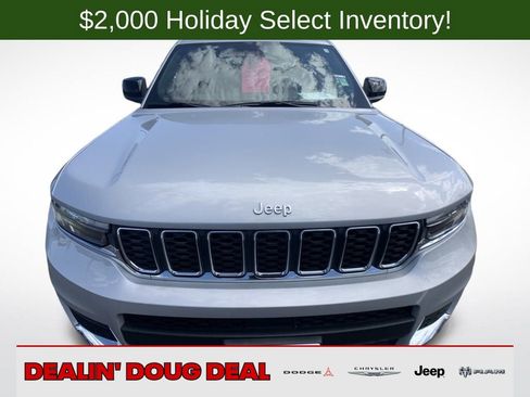 New 2025 Jeep Grand Cherokee L Laredo w/ Luxury Tech Group I image 12