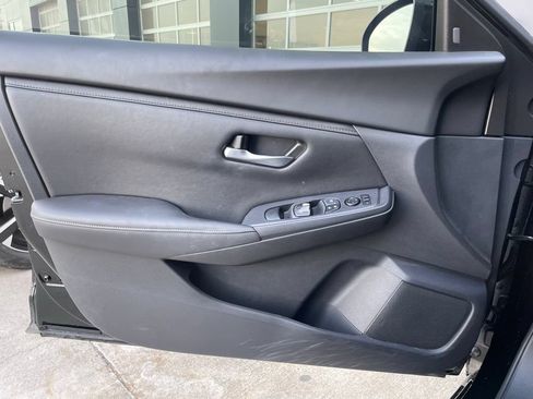Certified 2024 Nissan Sentra SV w/ All-Weather Package FWD image 9