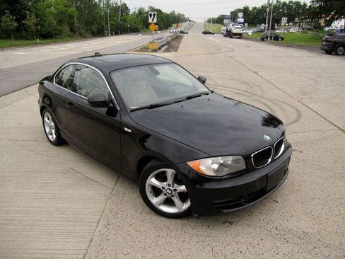 Used 2011 BMW 128i Coupe image 2