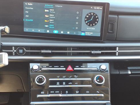 Used 2024 Hyundai Santa Fe SE image 23