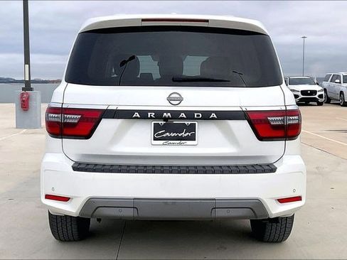 Used 2023 Nissan Armada SV image 4