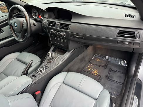 Used 2009 BMW M3 Convertible 2D image 28