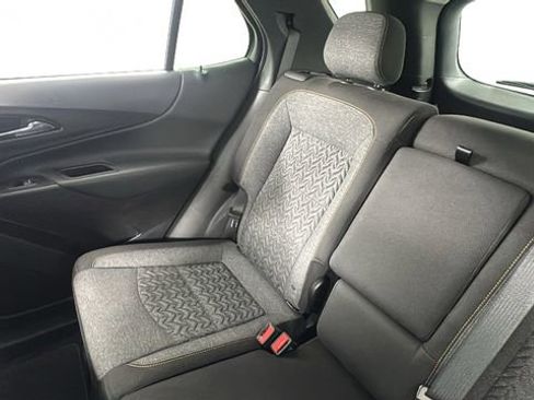 Used 2024 Chevrolet Equinox LT image 14