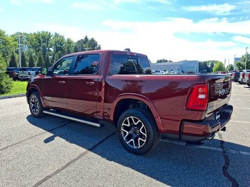 Used 2025 RAM 1500 Laramie w/ Sport Appearance Package AWD/4WD image 4