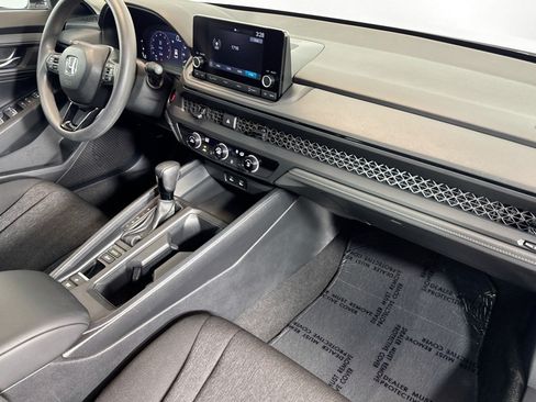 Used 2024 Honda Accord LX image 25