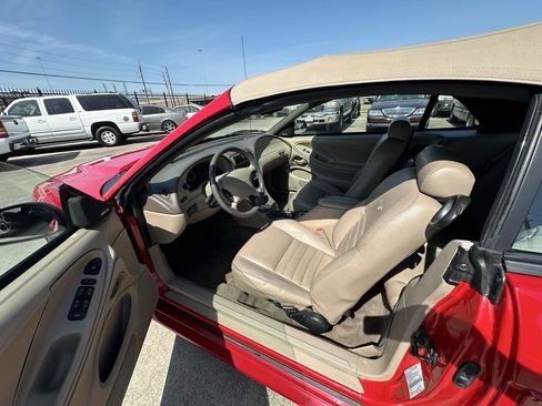 Used 1999 Ford Mustang GT RWD image 40