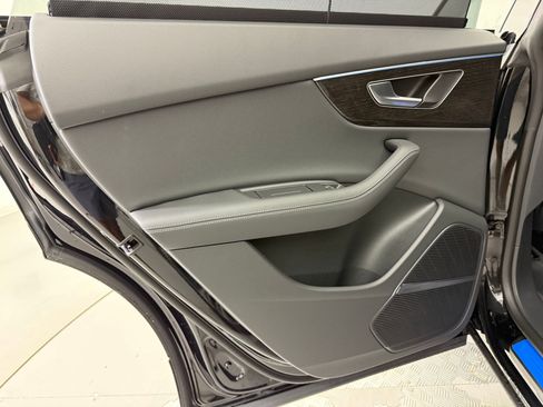 New 2026 Audi Q8 Premium Plus image 16