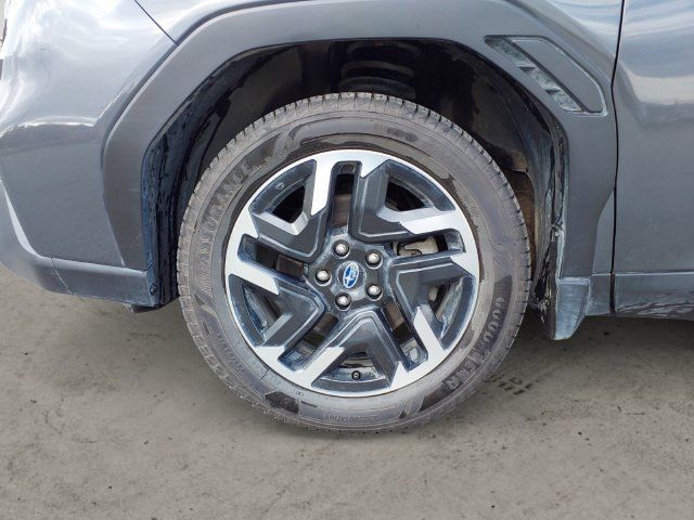 Used 2025 Subaru Forester Limited w/ Popular Package #1 AWD/4WD image 9