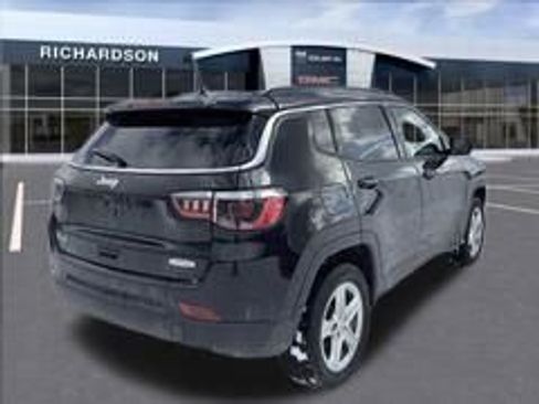 Used 2023 Jeep Compass Latitude w/ Convenience Group image 5