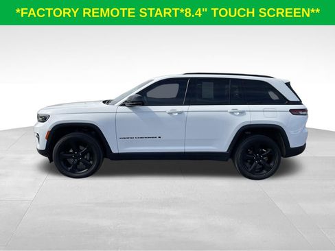 Used 2023 Jeep Grand Cherokee Altitude AWD/4WD image 6