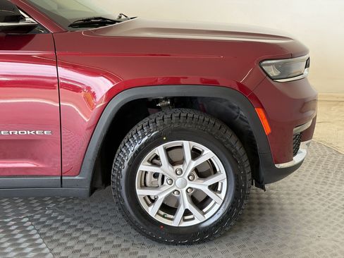 Used 2021 Jeep Grand Cherokee L Limited AWD/4WD image 12