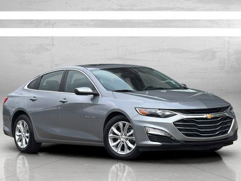 Used 2024 Chevrolet Malibu LT FWD image 2