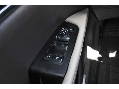 Used 2023 Lincoln Nautilus Reserve w/ Luxury Package AWD/4WD image 20