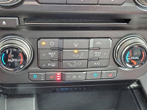 Used 2018 Ford F150 Raptor w/ Equipment Group 802A Luxury image 29