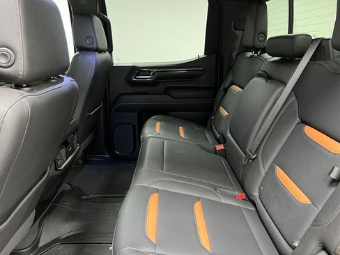 Used 2022 GMC Sierra 1500 AT4 w/ AT4 Premium Package AWD/4WD image 43