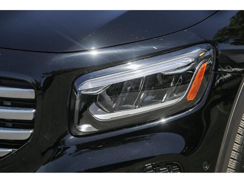 Certified 2026 Mercedes-Benz GLB 250 image 7