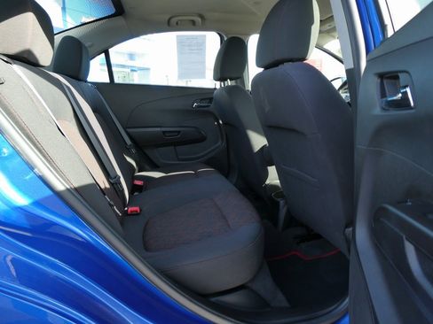 Used 2020 Chevrolet Sonic LT w/ Convenience Package image 16