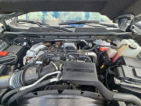 Used 2024 Chevrolet Silverado 2500 LT w/ Convenience Package image 82