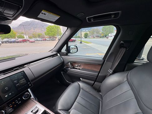 Used 2023 Land Rover Range Rover Long Wheelbase SE AWD/4WD image 28