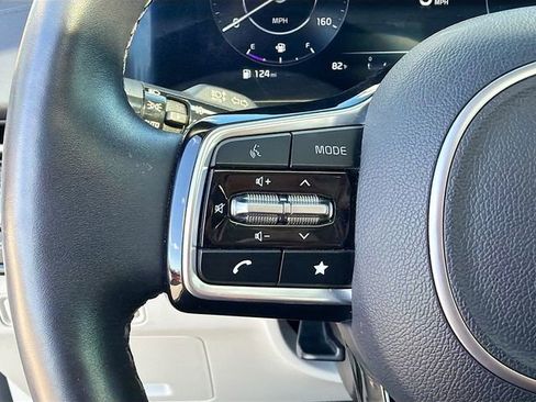 Used 2024 Kia Carnival SX Prestige image 39