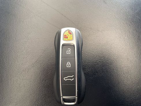 Used 2026 Porsche Cayenne S AWD/4WD image 25