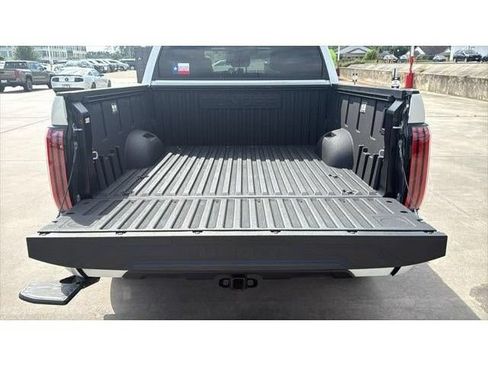 Used 2025 Toyota Tundra Platinum AWD/4WD image 29
