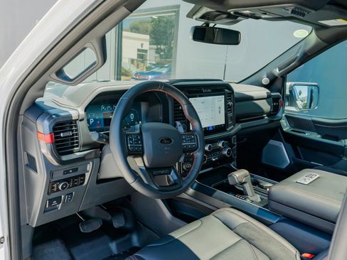 Used 2025 Ford F150 Raptor AWD/4WD image 10
