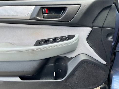 Used 2018 Subaru Outback 2.5i image 6