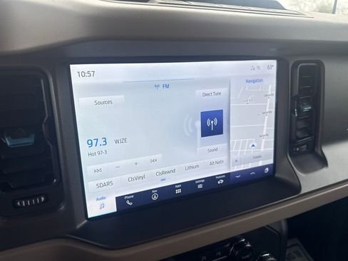 Used 2024 Ford Bronco Wildtrak AWD/4WD image 32
